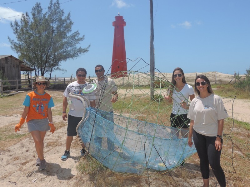 praia-limpa-no-farol-da-solidao