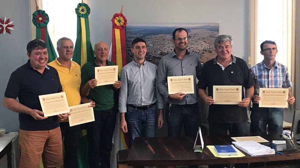 entrega-da-comenda-merito-mostardense-a-ex-mandatarios-do-paco-municipal